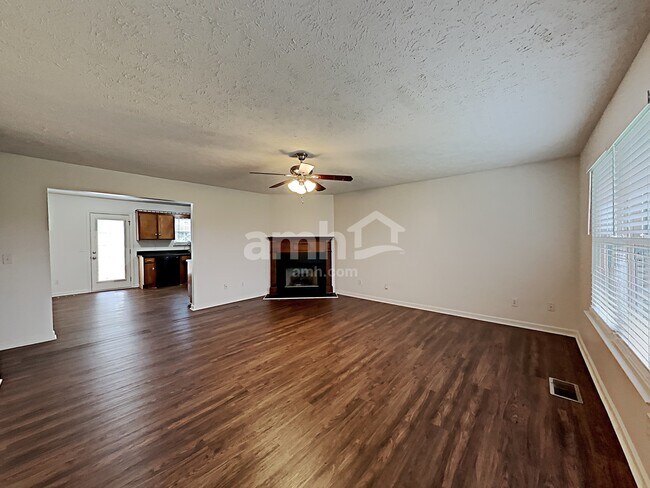 Photo - 200 Priest View Dr