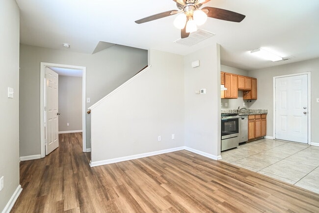 Photo - 3002 Reid Ave