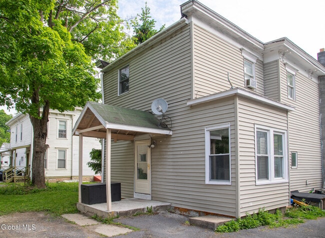 Photo - 133 Union St Unit 1