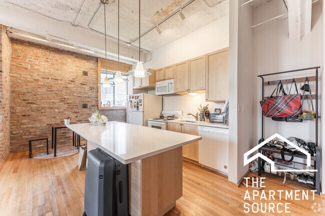 Building Photo - 345 N Canal St Unit 304 Rental