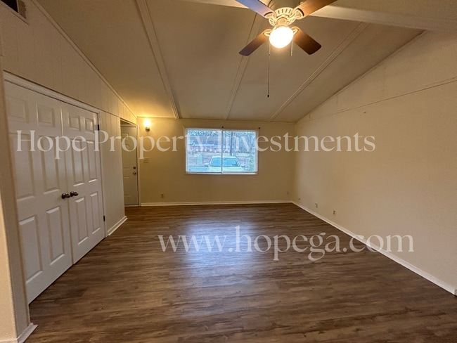Photo - 73 Spence Ave