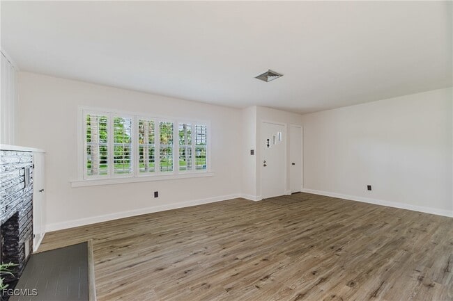 Photo - 1310 La Faunce Way