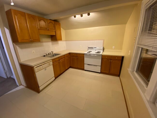 Photo - 3118 N Main St Unit #2