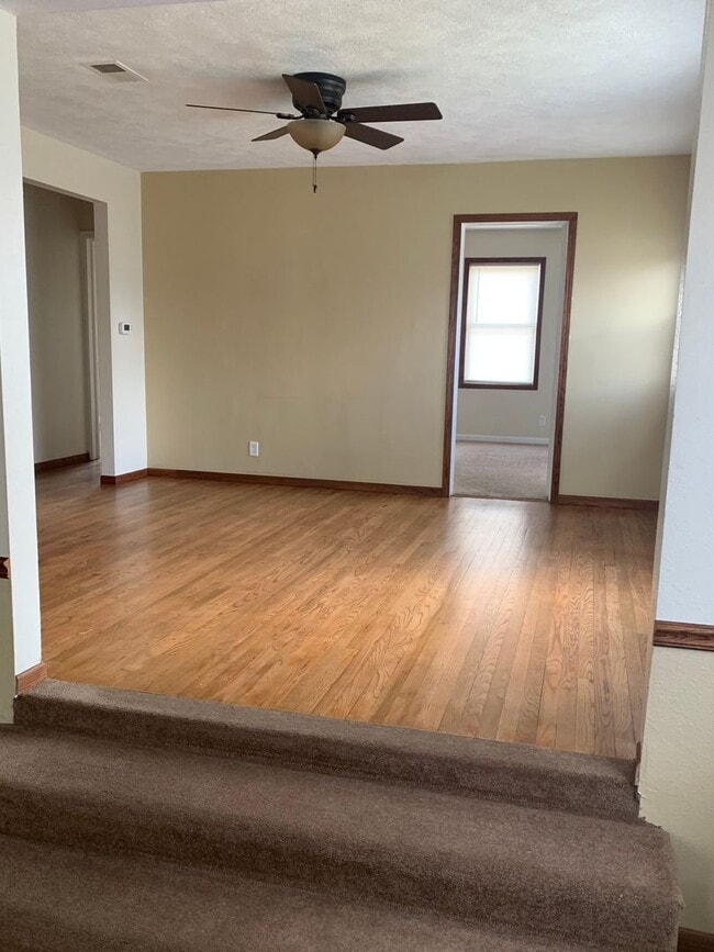 Photo - 1/2 PRICE RENT THE FIRST MONTH! Spacious 3 Bedroom, 2 Bathroom Home near Aquaventure Water Park, ...
