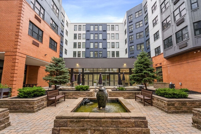 Parc at Lyndhurst - Parc at Lyndhurst Apartments