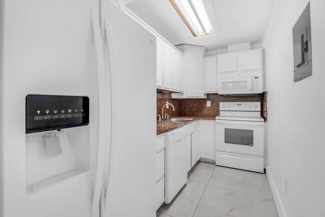 Photo - 4805 NW 7th St Unit 105-15