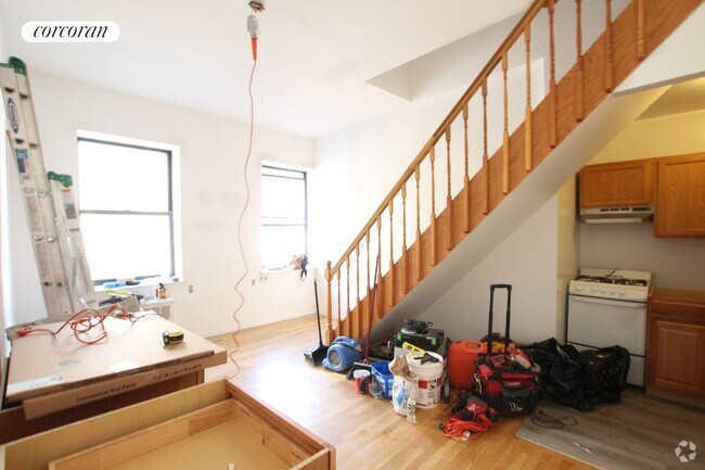 Building Photo - 202 W 81st St Rental