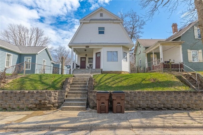 Building Photo - 539 S Monroe St Unit 1