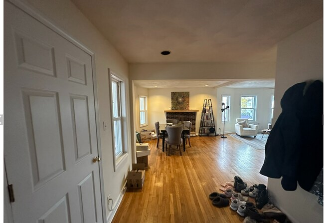 Photo - 124 Bonner Ave Unit 2