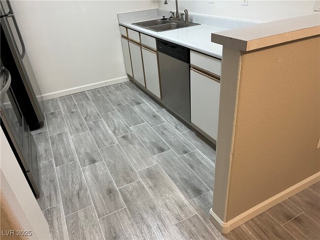 Photo - 2300 E Silverado Ranch Blvd Condo Unit 1067