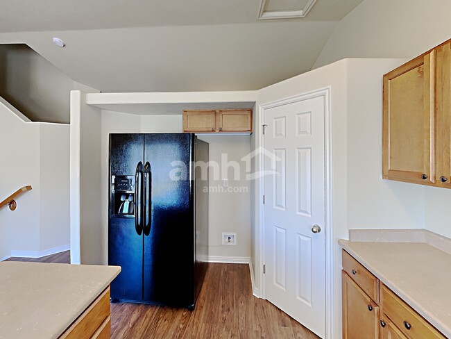 Photo - 726 Fox Hollow Rd