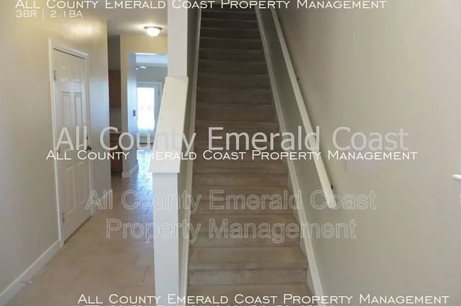 Photo - 425 Twin Lakes Ln