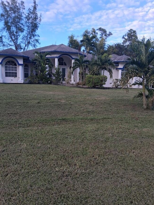 Building Photo - 13351 40th St N