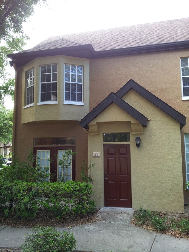 Outside Unit - 6304 Raleigh St Unit 214