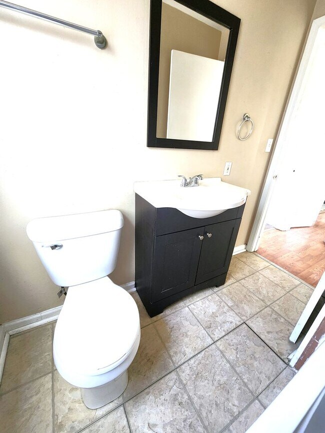 Photo - 3-bedroom single family - Available now!