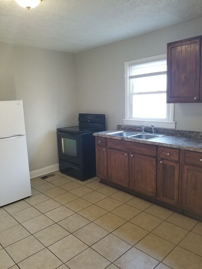 Photo - Nice Two Bedroom House Close to Liberty University!