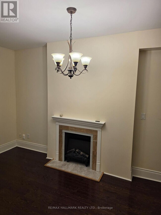 Photo - 797 Ossington Ave