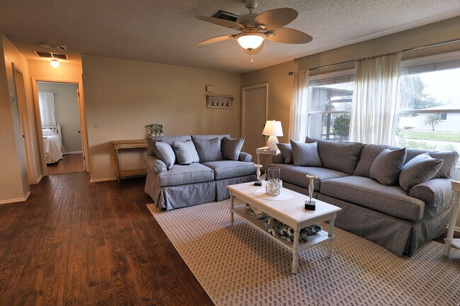 Photo - 4215 Pandora Rd