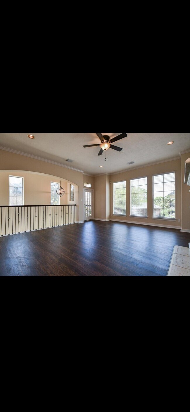 Photo - 8002 Stoneyway Dr