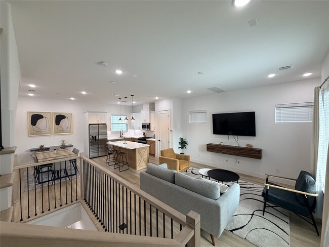 Photo - 2706 Cochran St