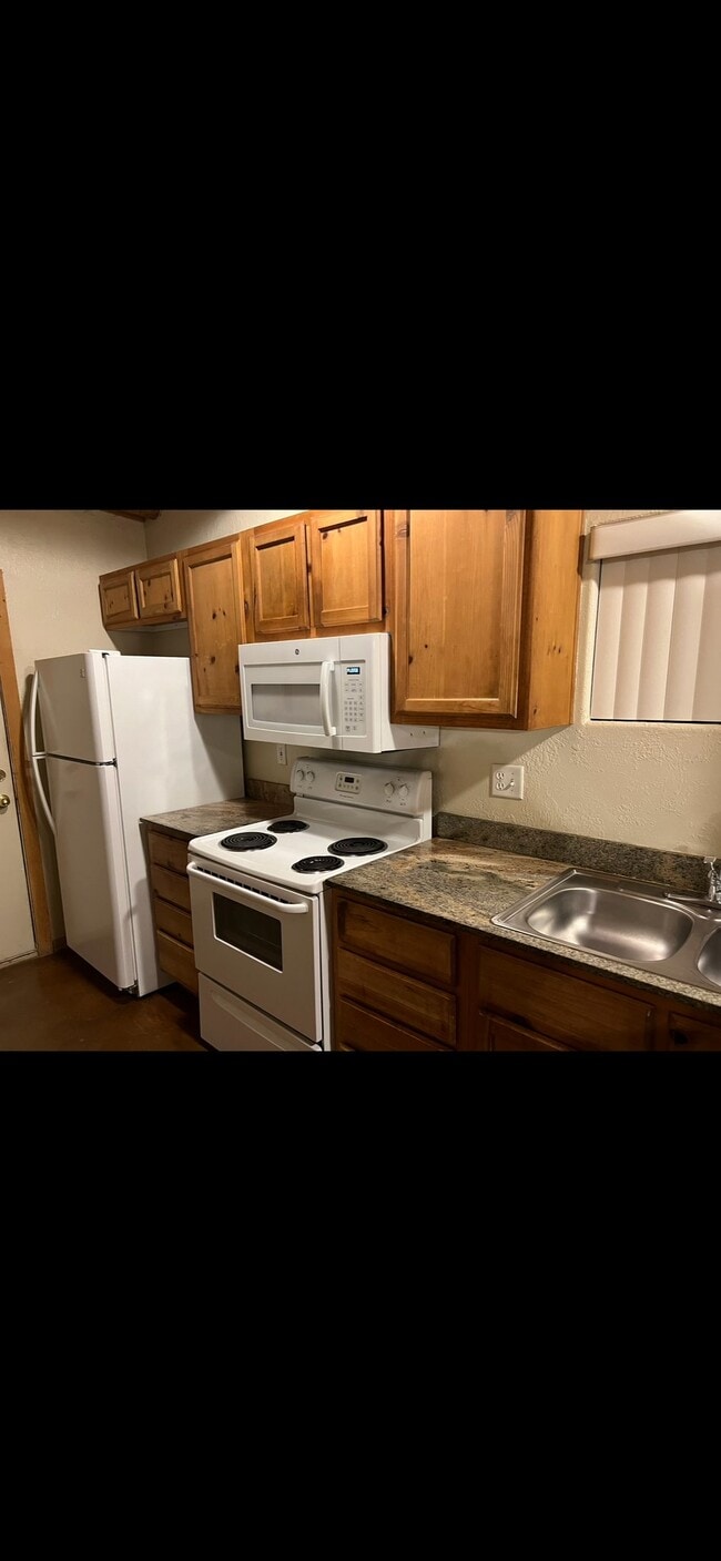 Photo - 2020 E Ambush St Unit A