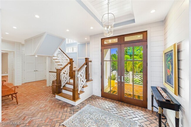 Photo - 481 21st Ave S