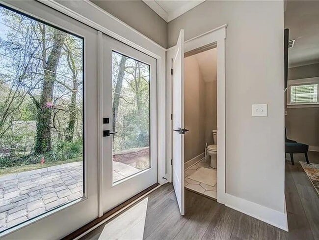 Photo - 23 Gertrude Pl NW