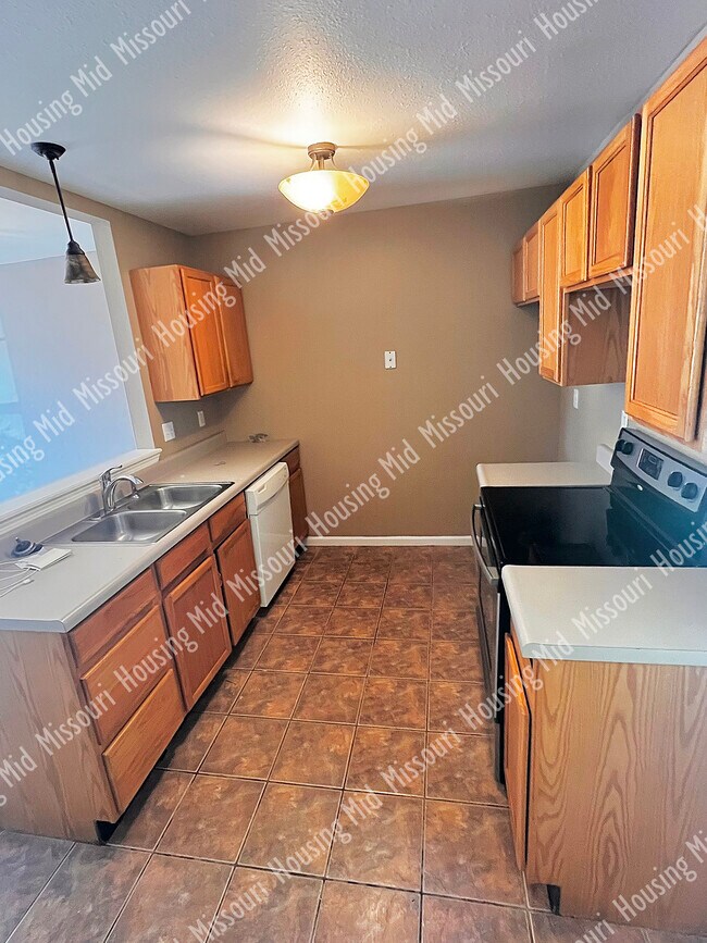 1613 Bold Ruler Ct House House Rental in Columbia, MO