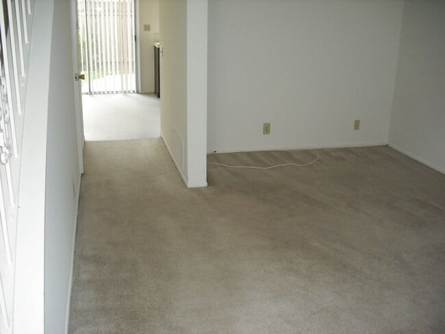 Photo - 1410 Friedrich Ln
