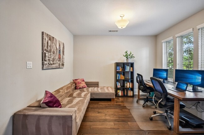 Photo - 5306 Linden Field Ct