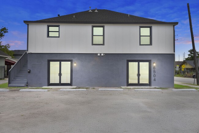 Photo - 6504 Canal St Unit 2B