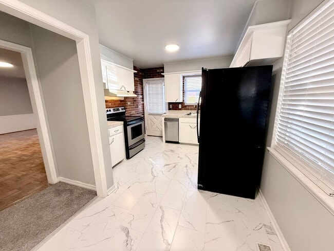 Photo - Charming 3 BD 1.5 BA w/ Bonus Room in the Village!!