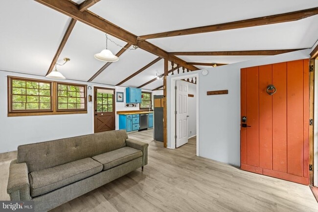 258 Laurel Dr