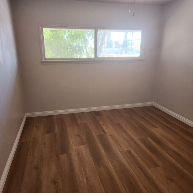 Bedroom - 1414 W 94th Pl Unit half
