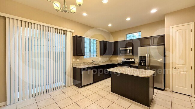 Photo - 1367 S Country Club Dr