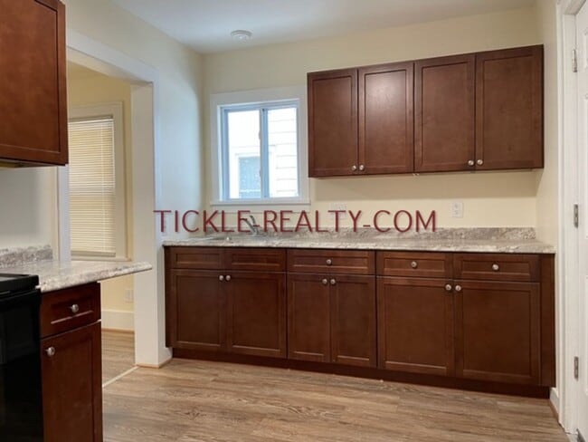 Photo - 253-255 Rocket St Unidad 255