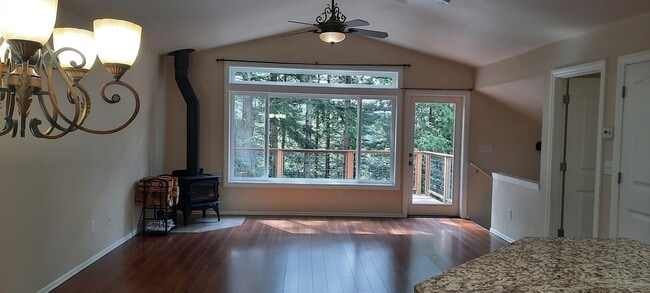 Photo - 1710 Sapphire Trl