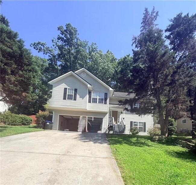 Building Photo - 1475 Brookdale Dr