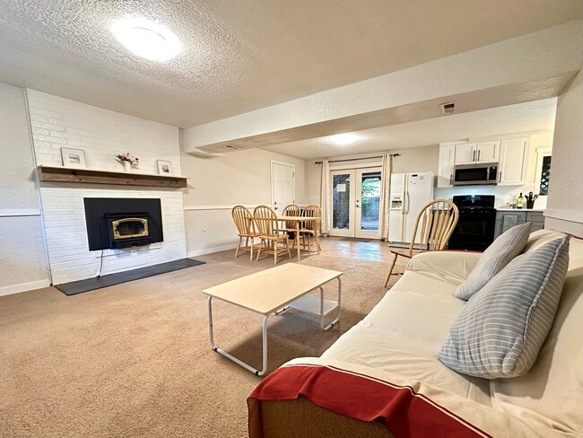 Photo - 12030 NE 144th St