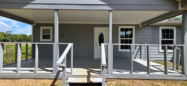 Building Photo - 5701 County Rd 288