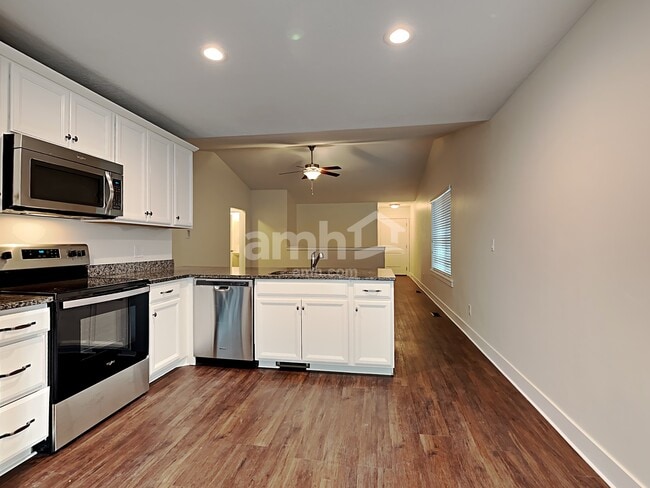 Photo - 1742 E Shadow Dr