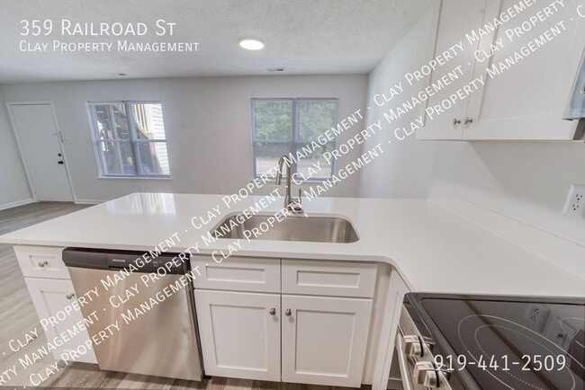 359 Railroad St