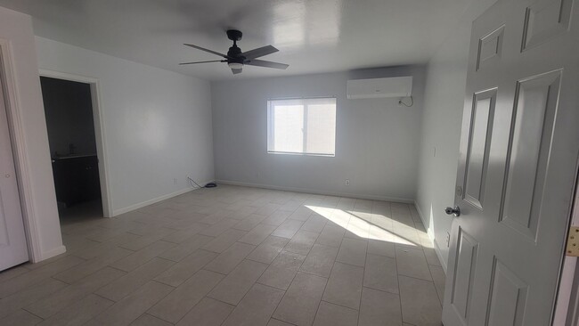 Photo - 2801 El Berrendo Ave Apartment Unit 2801  B El Berrendo Ave