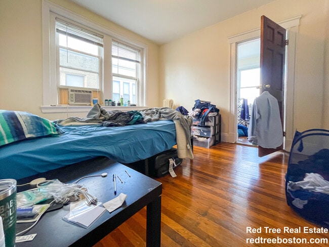 Photo - 244 Kelton St Unidad 16