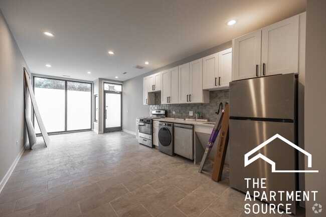 Building Photo - 5418 W Belmont Ave Unit 1 Rental