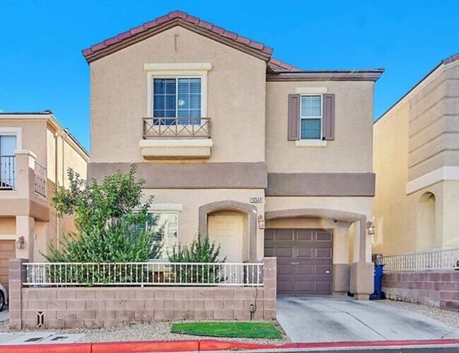 Building Photo - BEAUTIFUL NORTHWEST TWO STORY HOME 2 BEDRO...