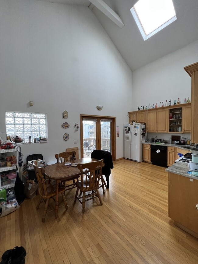 Photo - 4101 N Kenmore Ave Unit 3S