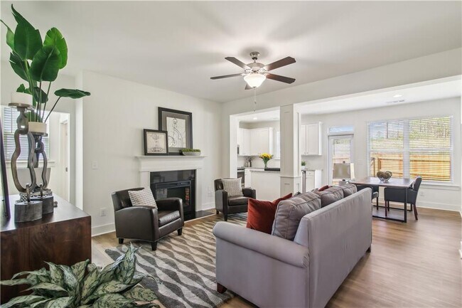 Photo - 445 Carl-Bethlehem Rd