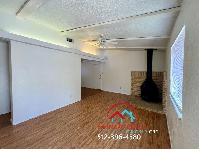Photo - Available Now: 2 bed/1 bath duplex with fenced yard available now!