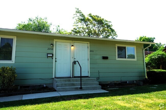 Building Photo - 2210 S Owyhee St Rental